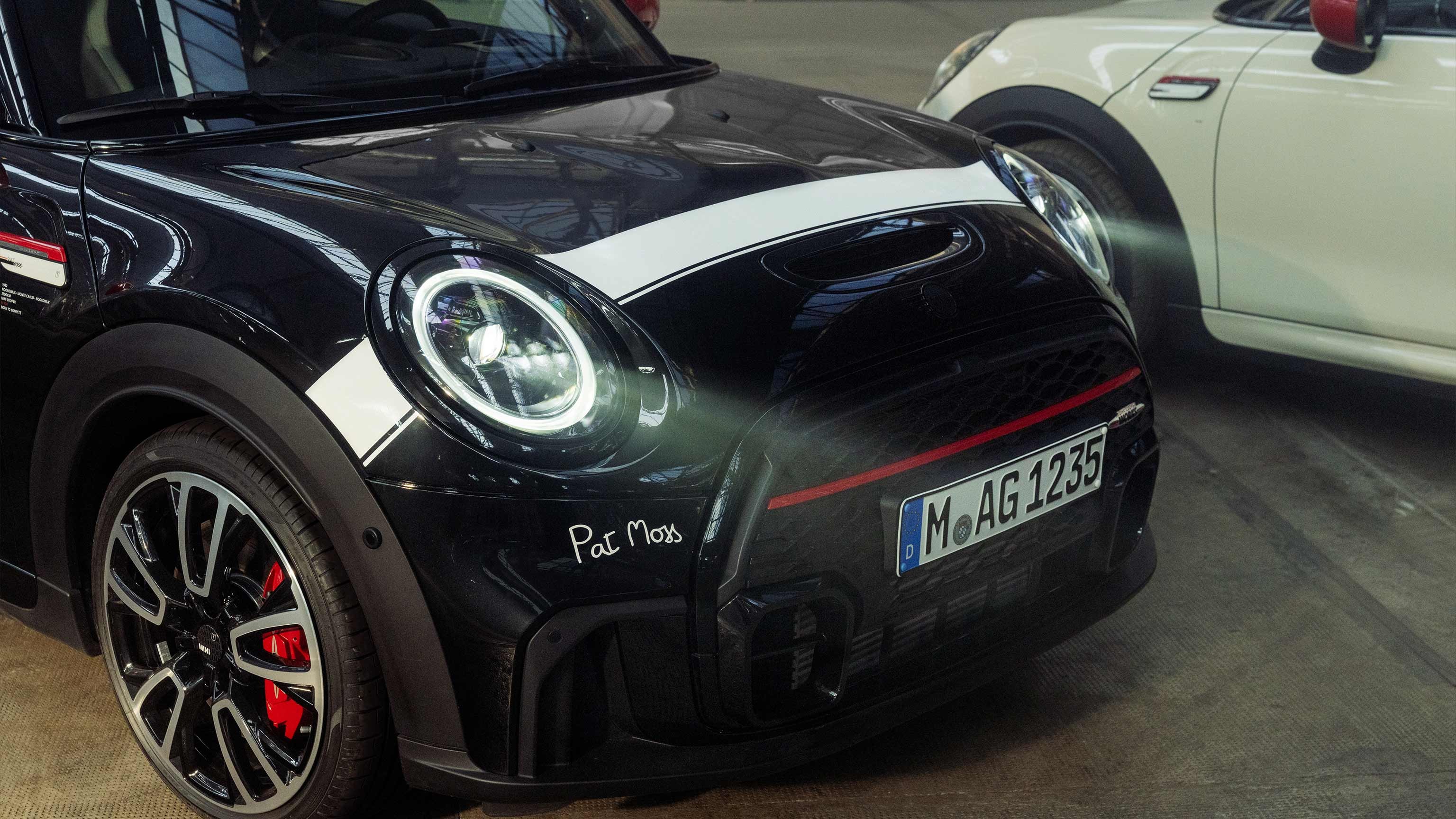 MINI Pat Moss Edition - Signature